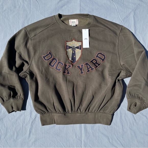 NWT BDG Graphic Sweatshirt - Picture 5 of 8